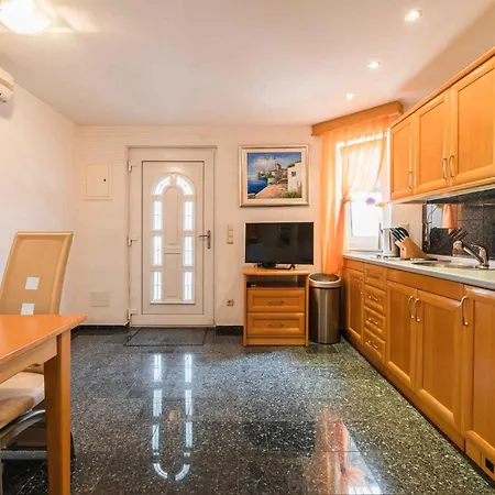 Apartment In 41697