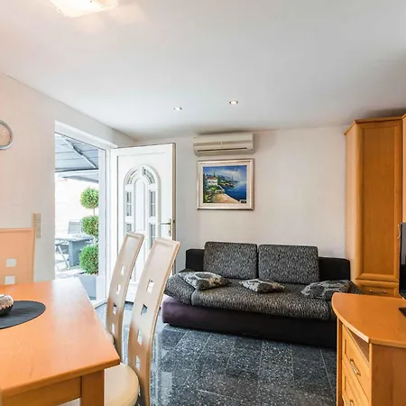 In 41697 Apartamento *
