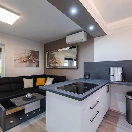 In 41697 Apartment Crikvenica