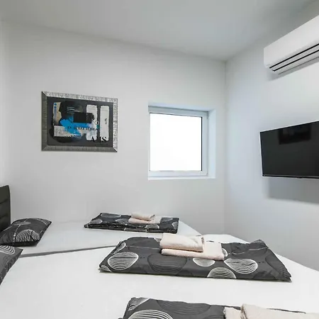 In 41697 Apartment Crikvenica