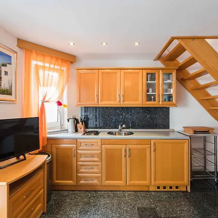 In 41697 Apartamento *